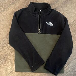 North Face Kids XXS(5) fleece 1/4 zip. Mid weight.